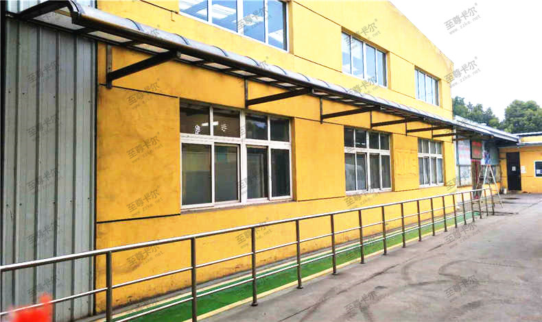 上海曼托門業鋁合金窗棚