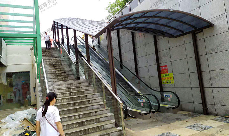 湖南益陽(yáng)桂花廣場(chǎng)室外電梯雨棚