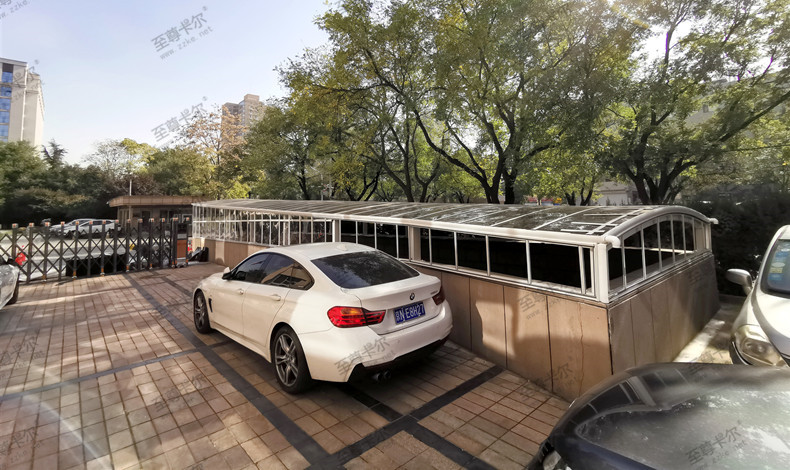 北京國(guó)家衛(wèi)委局地下車(chē)庫(kù)出入口雨棚完工