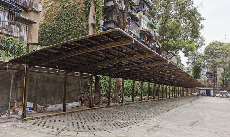 成都市金牛區(qū)教育局車(chē)棚完工