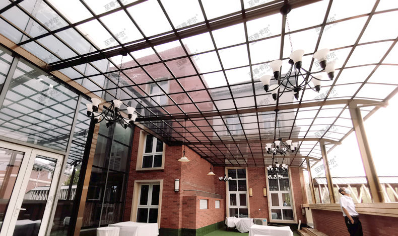 北京市新華保險(xiǎn)培訓(xùn)中心露臺雨棚順利完工