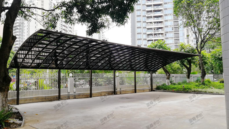 大良德勝小學攬風車棚順利完工