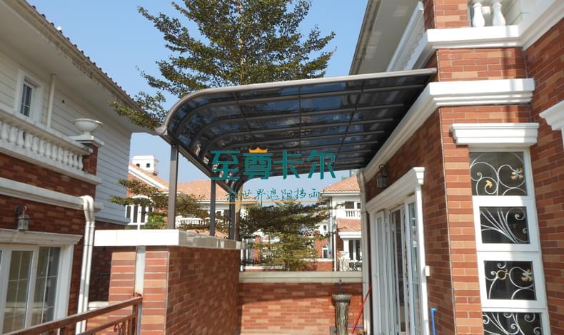 雨棚定制廠家哪家好？附近做雨棚的聯系方式？